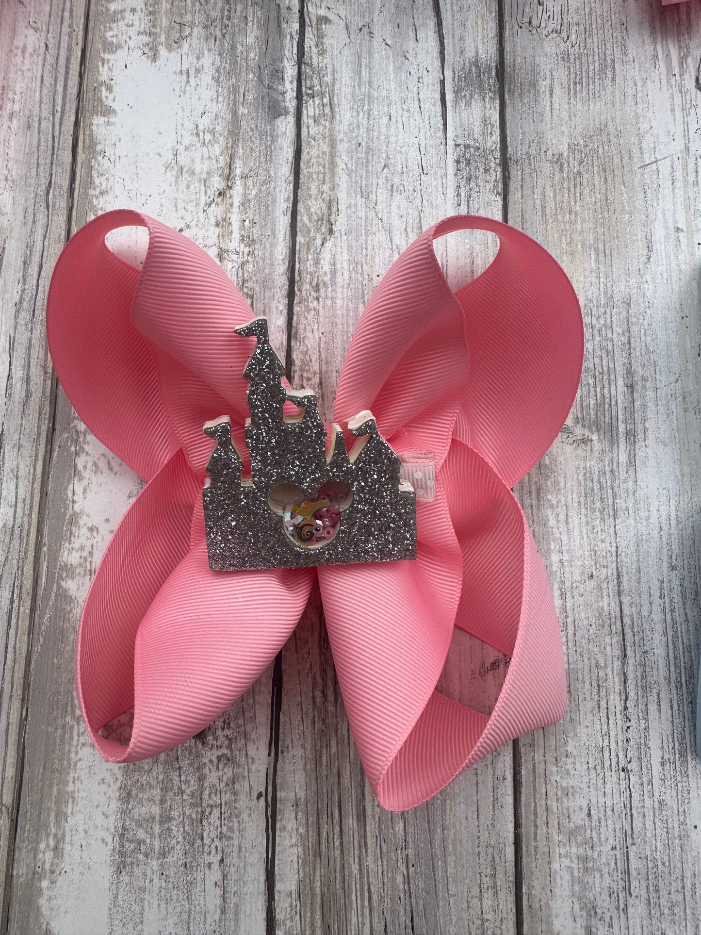 RTS - 6 Inch Bow and Shaker