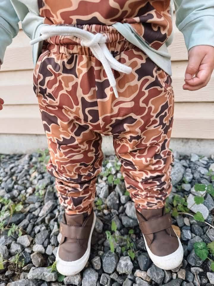 RTS - Buck Camo Joggers