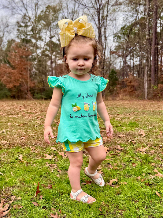 RTS - Girl Making Lemonade Short Set